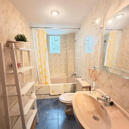 First-line Beachfront Penthouse, Terrace, And Ocean Views * Faro de Cullera