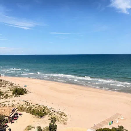 Apartmán First-line Beachfront Penthouse, Terrace, And Ocean Views Faro de Cullera